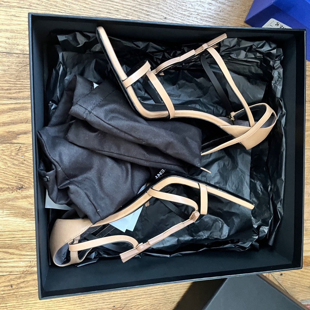 AUTHENTIC Yves Saint Laurent Tan High Heel Cassandra Logo Sandals